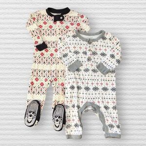Burt’s Bees & The Honest Company Nortic Snowflake Sleepers 3/6M Winter Holiday